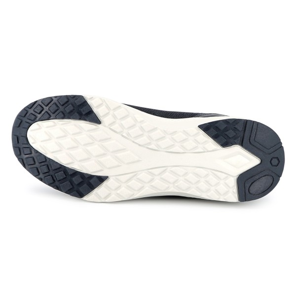 HUGO
Deportivas con cordones