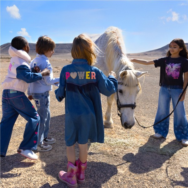 BILLIEBLUSH
Pantalón vaquero de 4 bolsillos