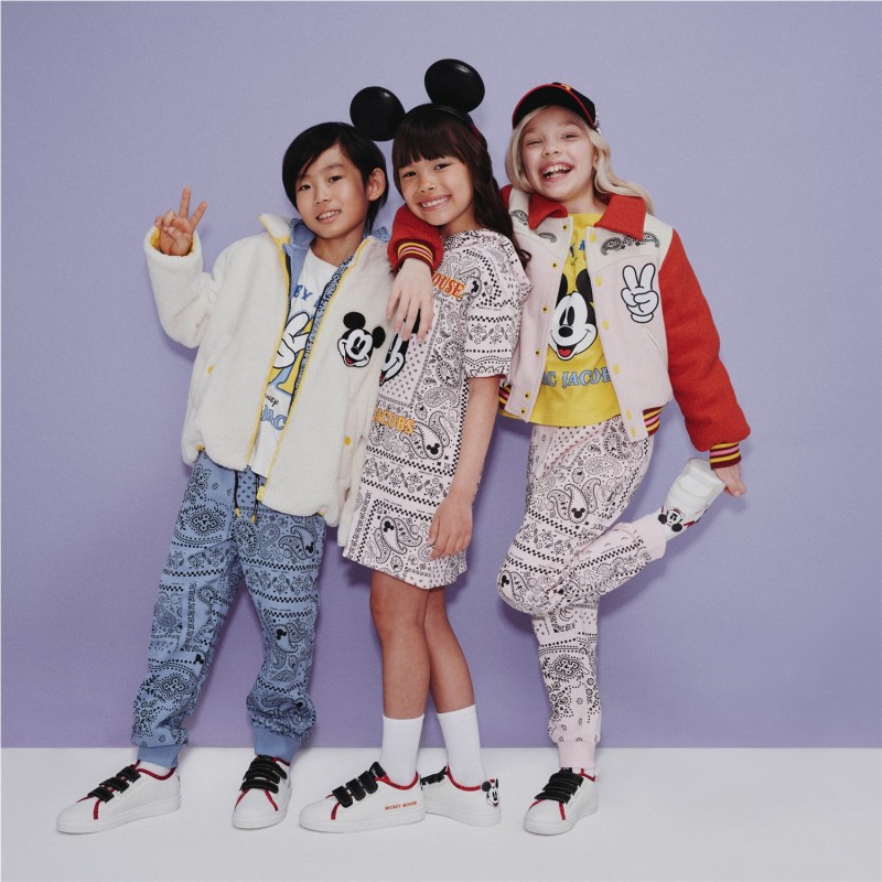 MARC JACOBS
Chaqueta de tela afelpada