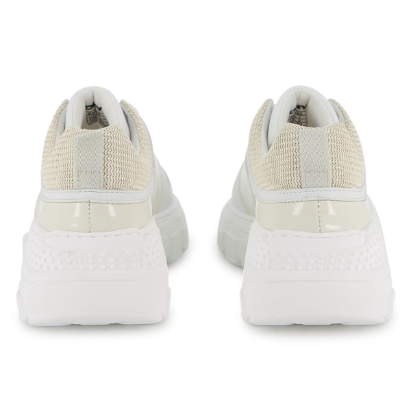 ZAPATILLAS CON CORDONES