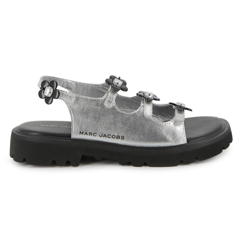 SANDALIAS DE CUEROEN COLOR PLATA