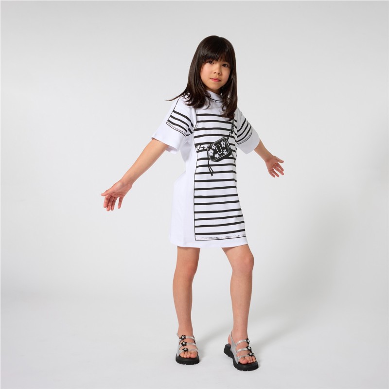 SANDALIAS DE CUEROEN COLOR PLATA