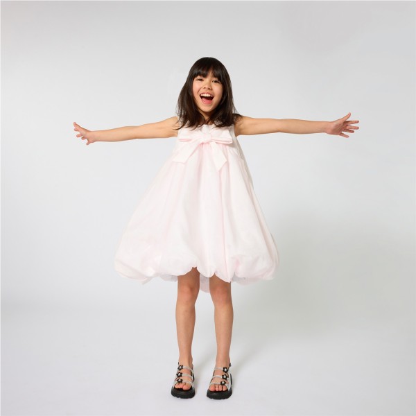 SANDALIAS DE CUEROEN COLOR PLATA