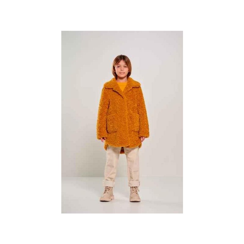 Abrigo de niña con cuello